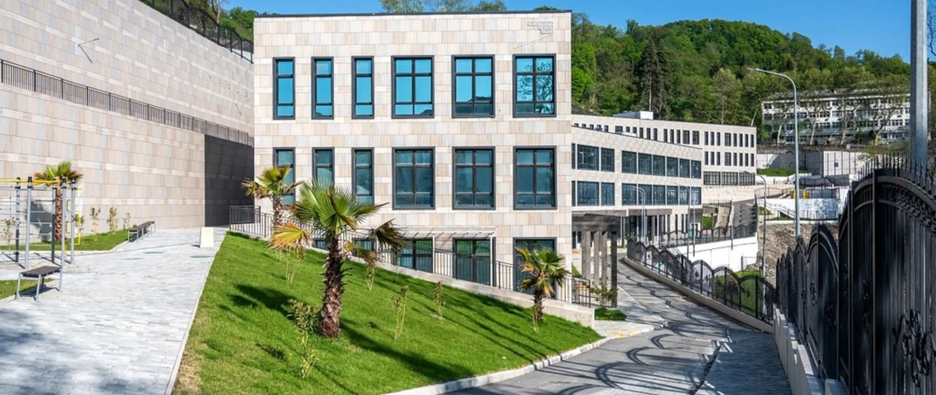 school-sochi — ЕЛМ